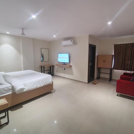 Hotel Blueearth Vizianagaram Exterior foto